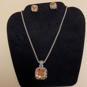 Necklace and earring set